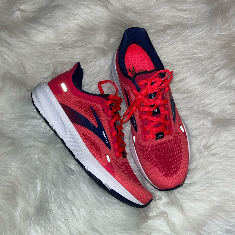 Brooks Launch 9’s